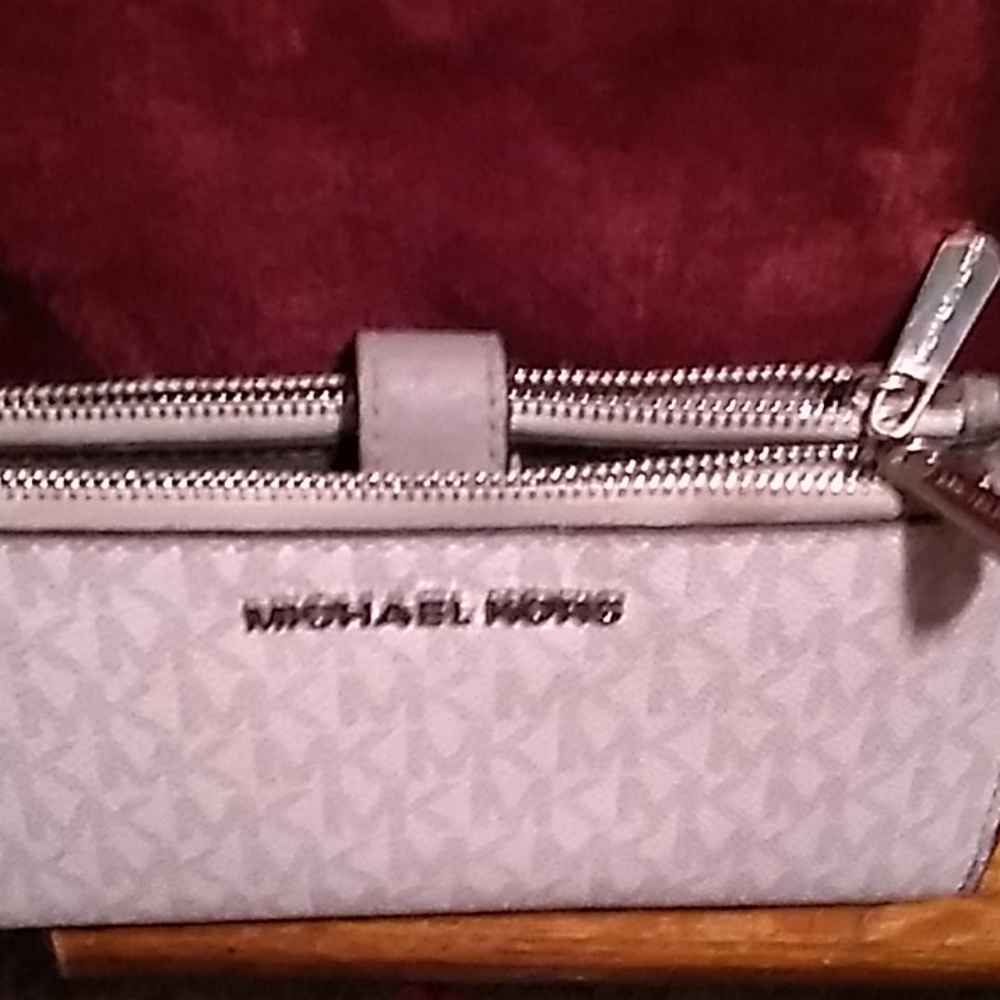 Wallet - Picture 3 of 3